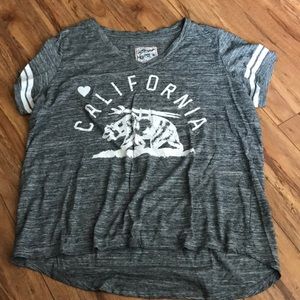 heather v neck california tee